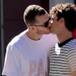 El beso que reveló el amor entre Sam Smith y Brandon Flynn