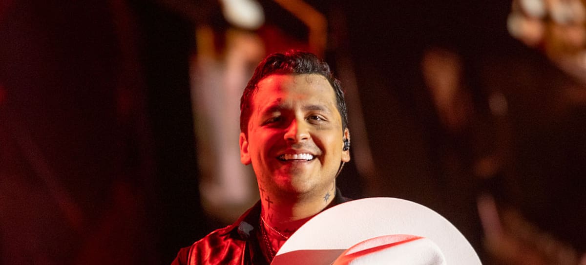 Colectivos feministas piden la cancelación de la presentación de Christian Nodal en Festival del Globo