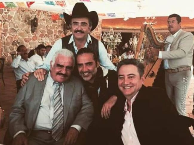 Gerardo Fernández, el único hijo de Vicente Fernández que no se dedica a la música