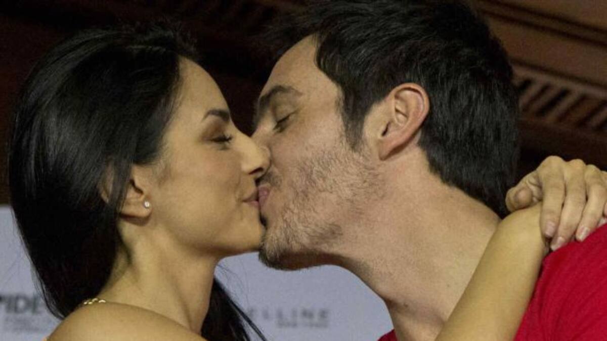 La primera foto de la boda de Aislinn Derbez y Mauricio Ochmann
