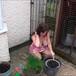 ESTA CHICA PLANTANDO FLORES ALCANZÓ 8 MILLONES DE VIEWS EN DOS DÍAS