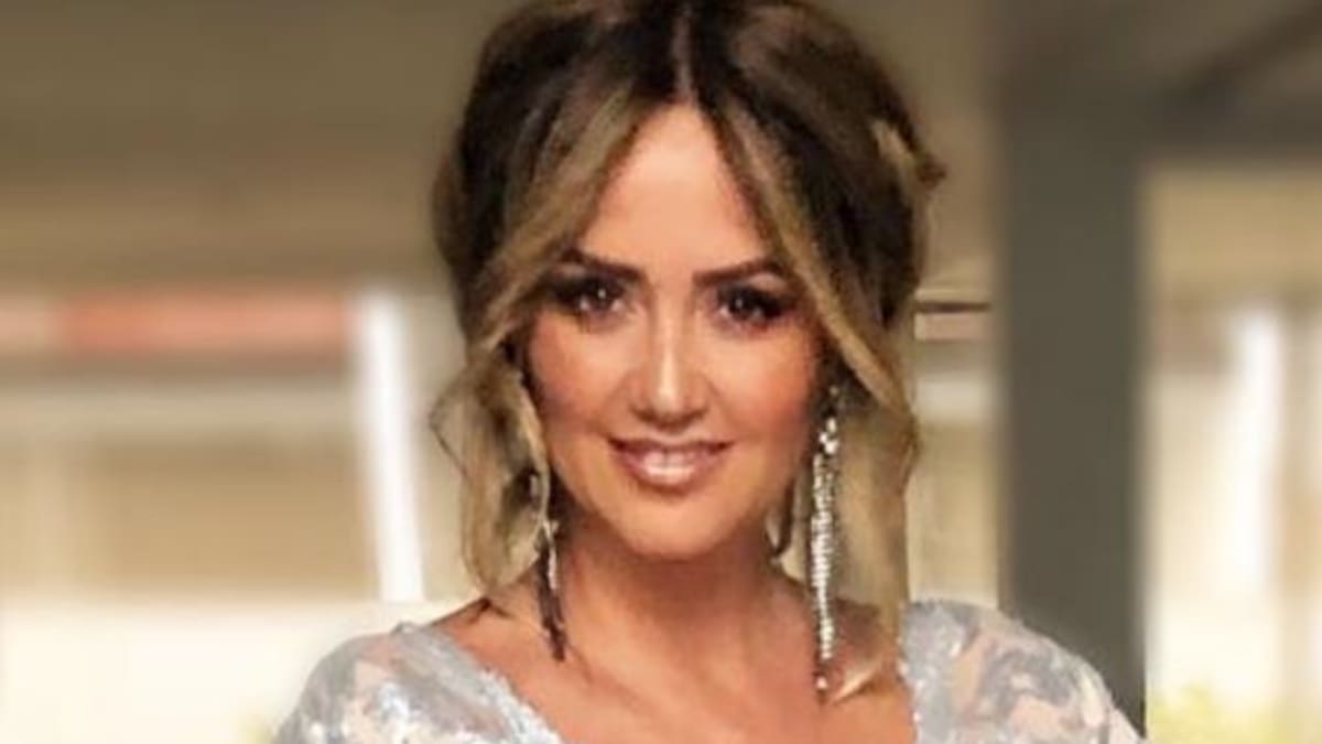 Andrea Legarreta divide opiniones con este vestido