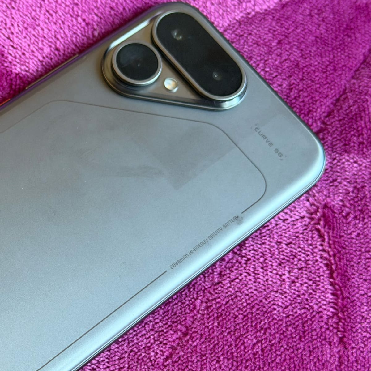 Tecno POVA Curve 2 5G, primeras impresiones ¿El nuevo rey de la gama media para gaming?