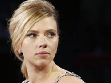 Scarlett Johansson se compromete por tercera vez