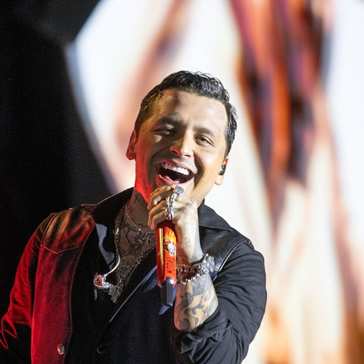 ¿Cuánto cuesta realmente el nombre de Christian Nodal y es posible que pueda recuperarlo?