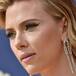 Scarlett Johansson se redujo el busto, así quedó
