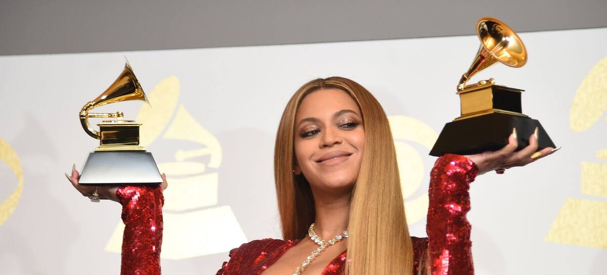 Singer Beyonce Poses With Her Grammy Trophies In The Press News Photo 1606240506