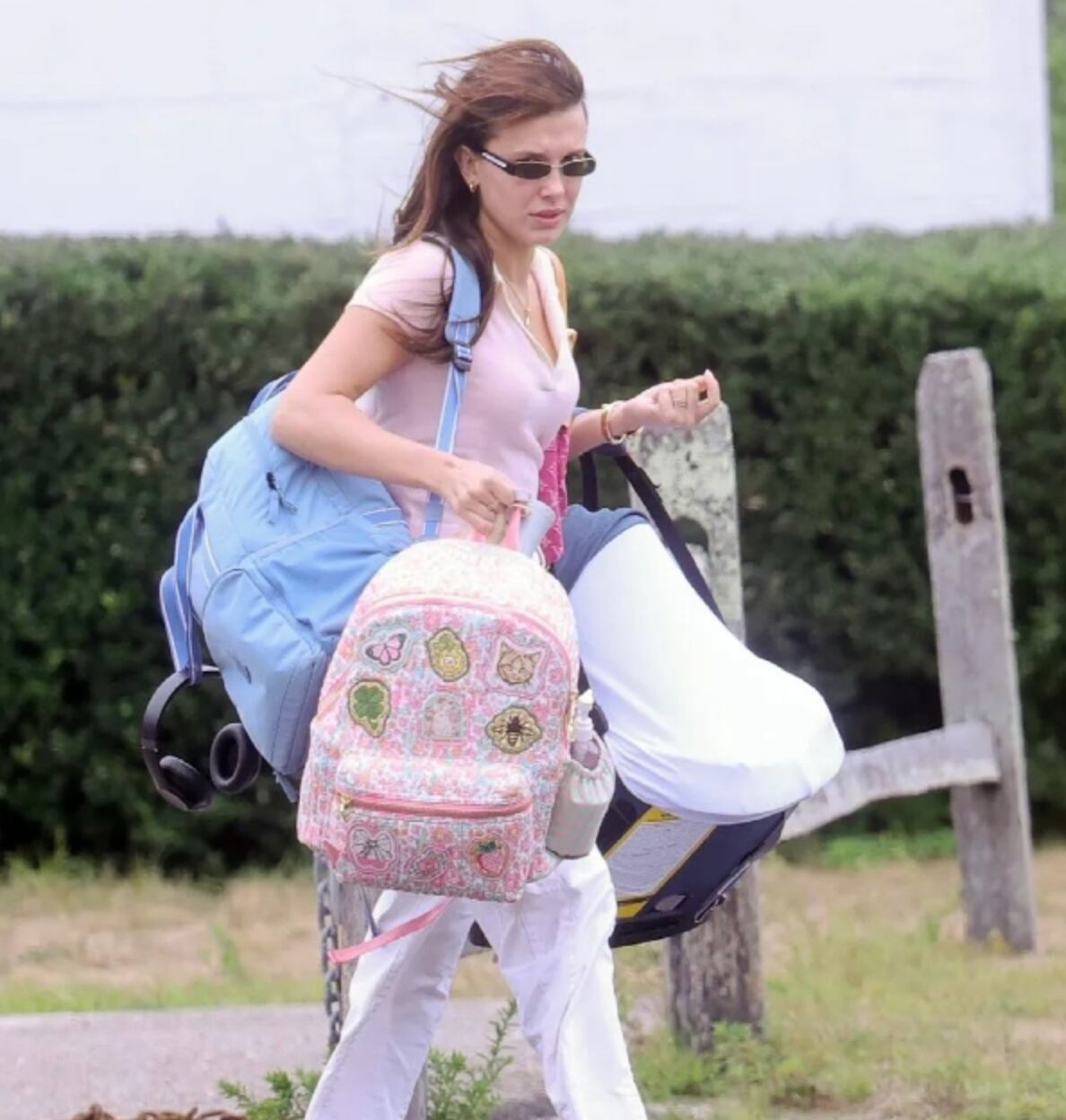 Millie Bobbie brown se hace cargo de todo y su esposo no