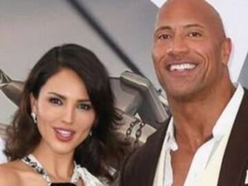 Eiza González enseña español a Dwayne Johnson "La Roca"