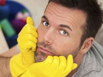 El aseo en casa es causa de divorcio en los hombres