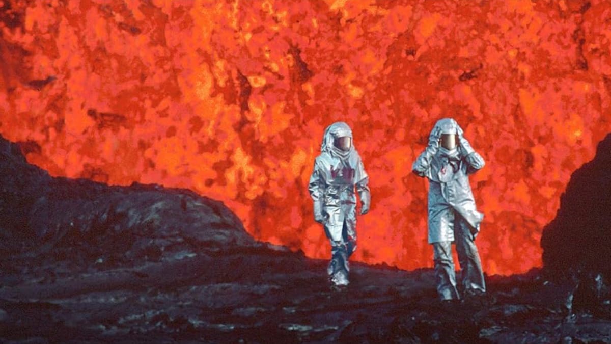 Esta película habla de un amor trágico, una pareja que llevó al extremo su pasión por los volcanes, al punto de morir en uno de ellos