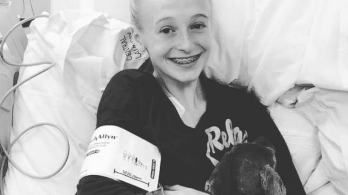 Esta joven enferma recibió la mejor noticia de su vida