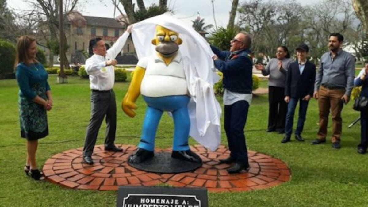 Primera estatua de Homero Simpson, en Orizaba