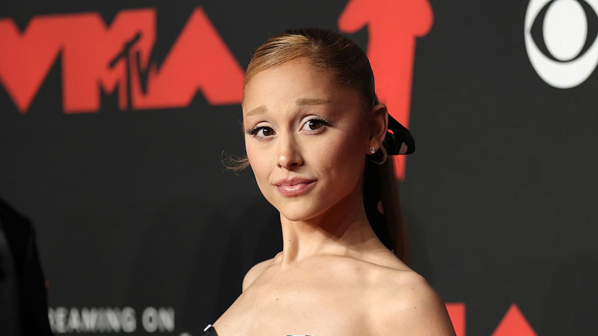 Esta es la nueva película en donde actuará Ariana Grande junto a Ben Stiller y Robert De Niro