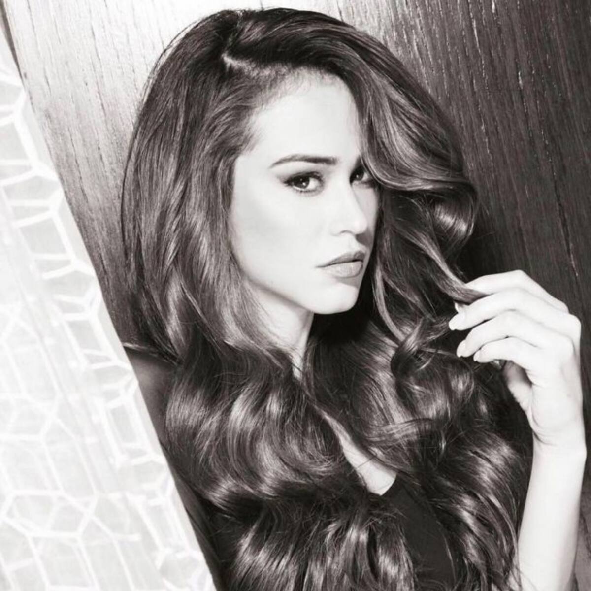 Yanet García saca sus mejores pasos de reggaetón