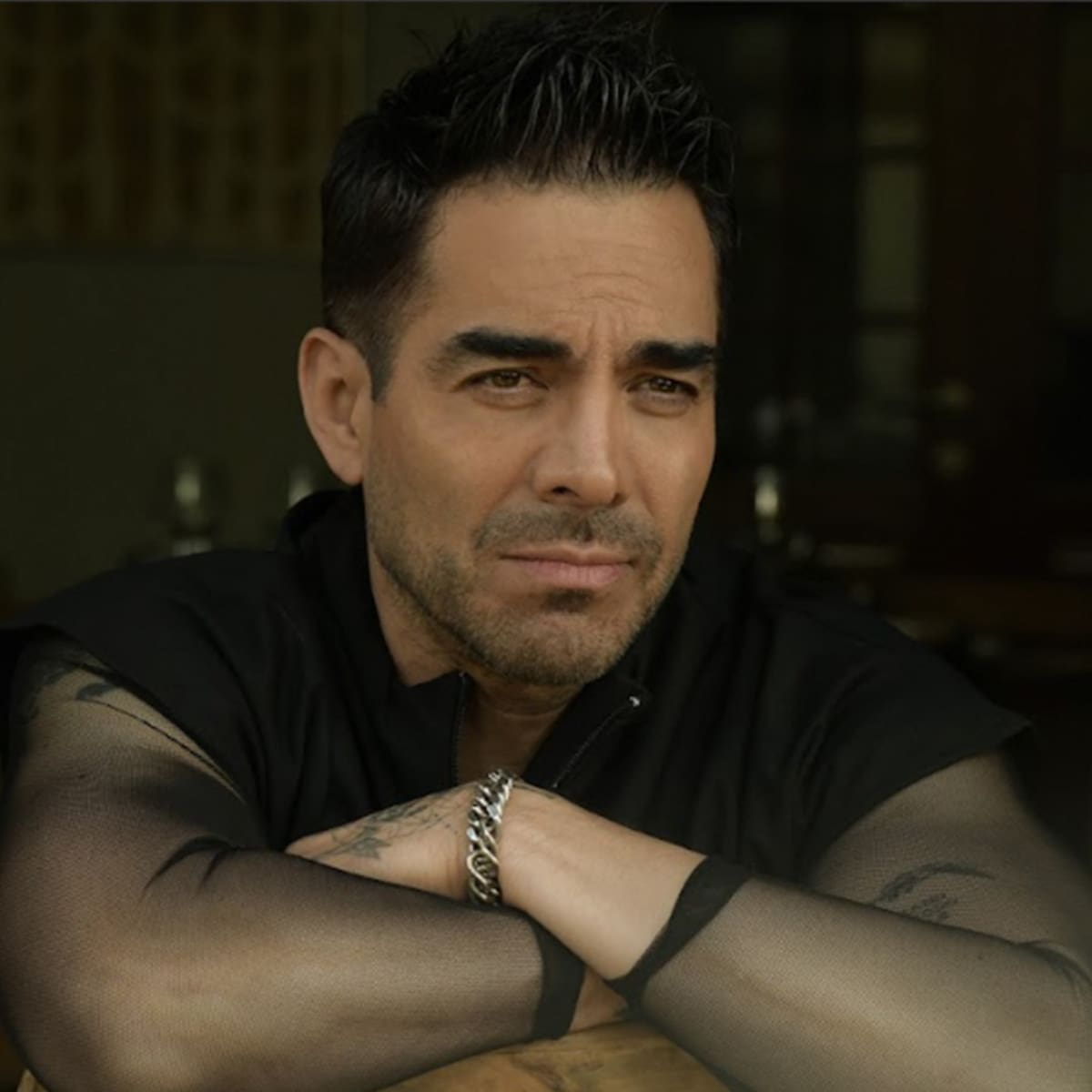 Omar Chaparro redefine su camino musical con el estreno de "Inesperado"