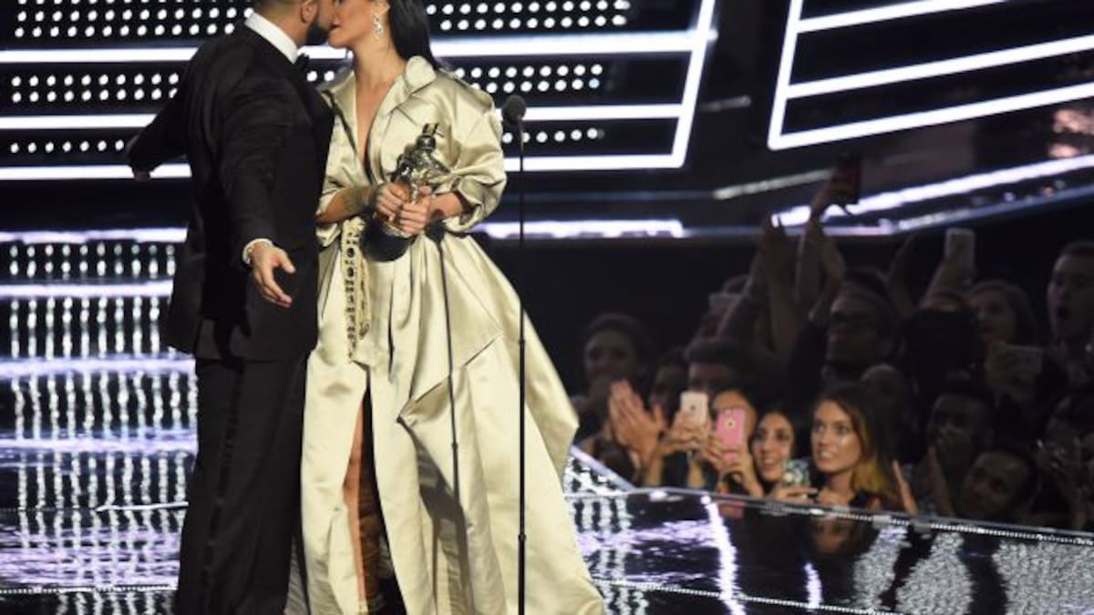 ¡Lo sabíamos! Drake ya confesó su amor a Rihanna