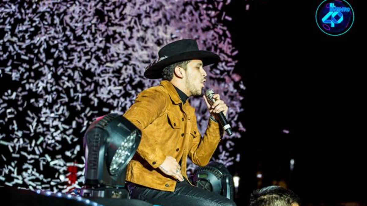 Christian Nodal en El Evento 40