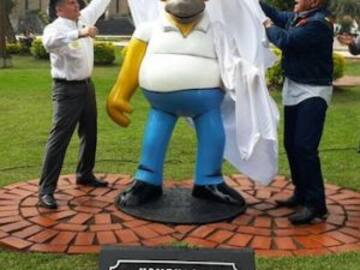 Primera estatua de Homero Simpson, en Orizaba