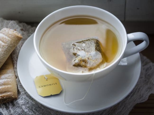 Desmaquillante de té de manzanilla