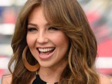 Thalía presume su nuevo look al estilo Kim Kardashian