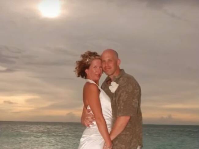 Peter y Lisa se casaron hace 12 años, él ahora tiene Alzheimer