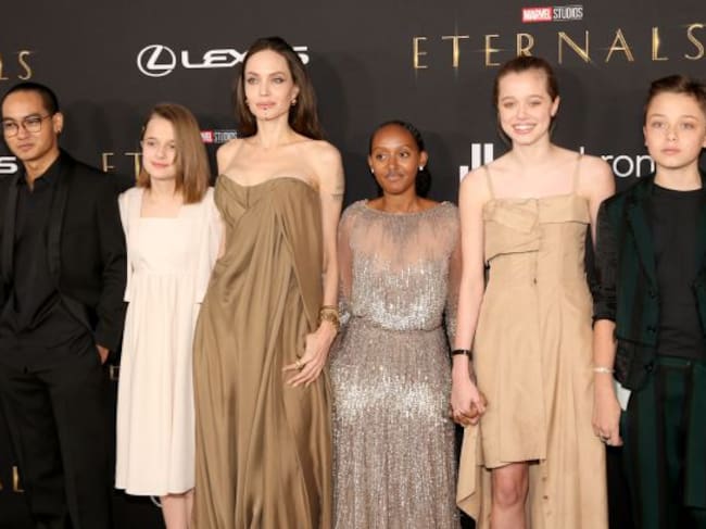 Shiloh Jolie-Pitt sorprendió con nuevo look en alfombra de Eternals