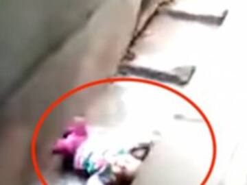 BEBÉ CAE A LAS VÍAS Y SUCEDIÓ ALGO INESPERADO