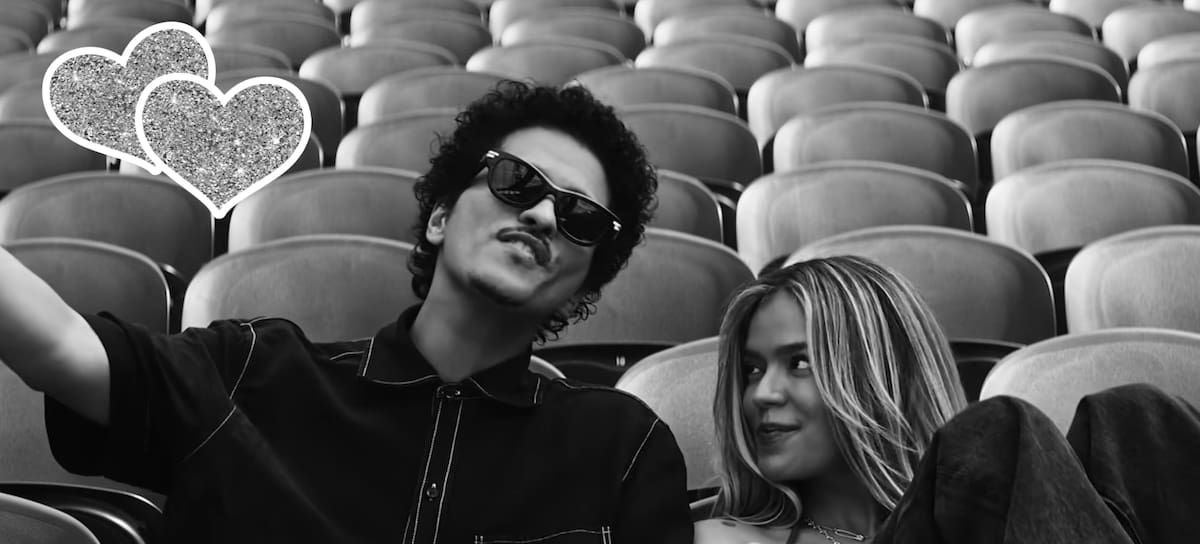 Karol G y Bruno Mars en su nuevo video