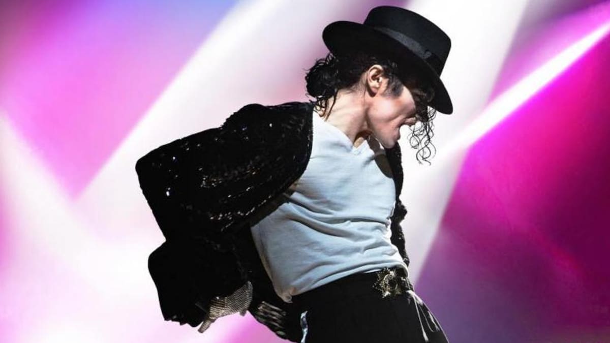 Sigue siendo ‘El Rey del Pop’, Michael Jackson vuelve a dominar las listas musicales del mundo