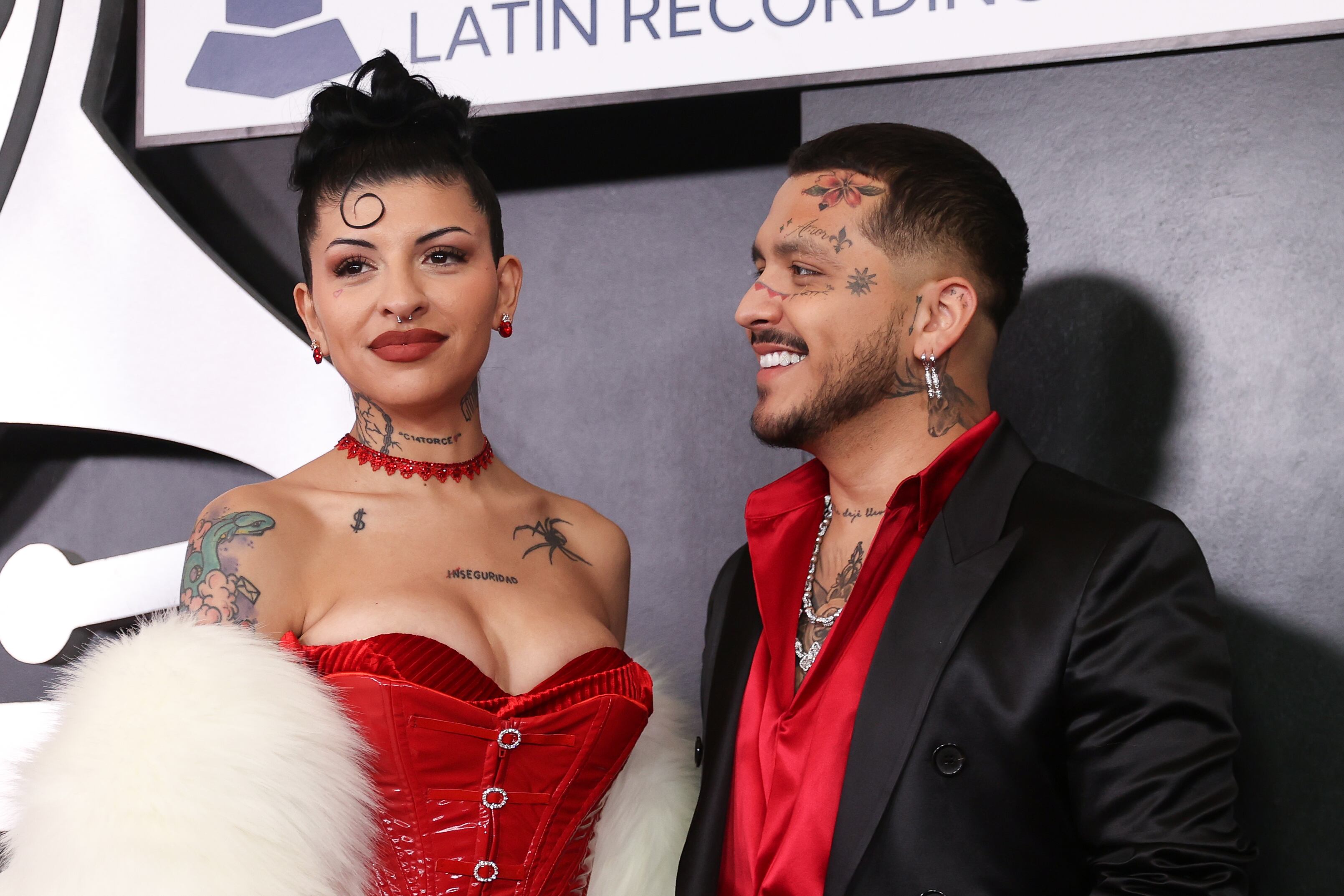 Cazzu y Christian Nodal, en los Latin Grammy 2022