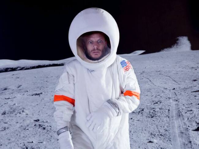 Modelo, pero sobre todo, astronauta: Facundo Fotógrafo: Paco Díaz. Asistente: Axel Torres Año: 2017