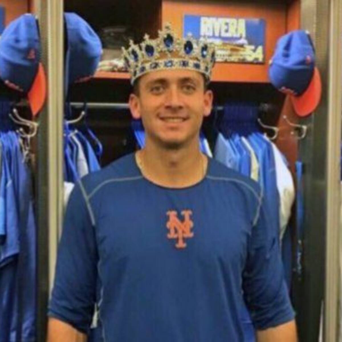 Un juguete para adultos aparece en los vestidores de los Mets