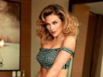 Aracely Arámbula publica foto en sexy lencería