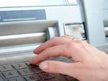 EL CAJERO AUTOMÁTICO SE VOLVIÓ LOCO Y ESTE FUE EL RESULTADO