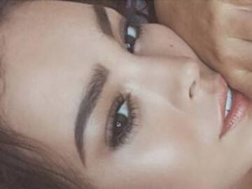 DANNA PAOLA DEJA TODO AL DESCUBIERTO EN ESCENA CANDENTE