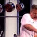 Mano de Gordon Ramsay es triturada por una licuadora