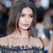 Emily Ratajkowski posa totalmente desnuda