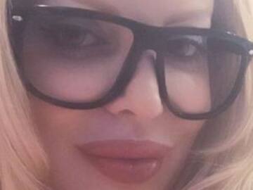 ¿Conocías a la gemela de Sabrina Sabrok?