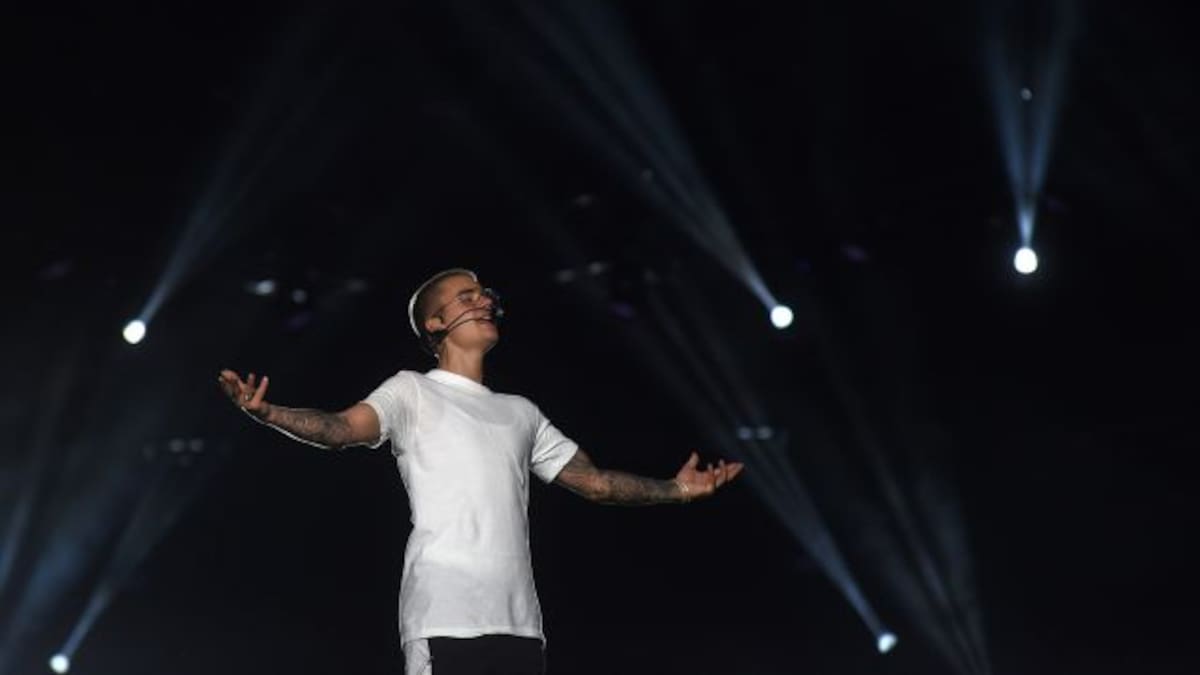 Justin Bieber asistió a la Iglesia para cantar y encontrar paz