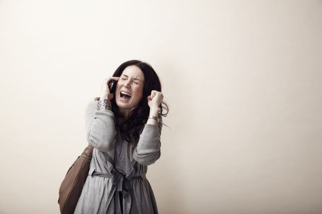 Cómo dejar de recibir llamadas del banco