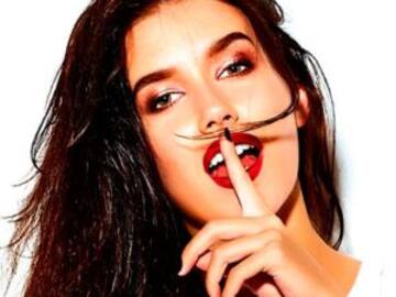 ¿CON CUÁNTOS HOMBRES SALE UNA MUJER SOLTERA A LA VEZ?