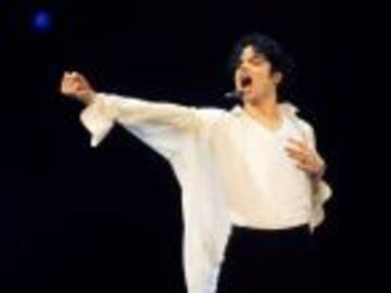 Con esta foto fans aseguran que Michael Jackson sigue vivo