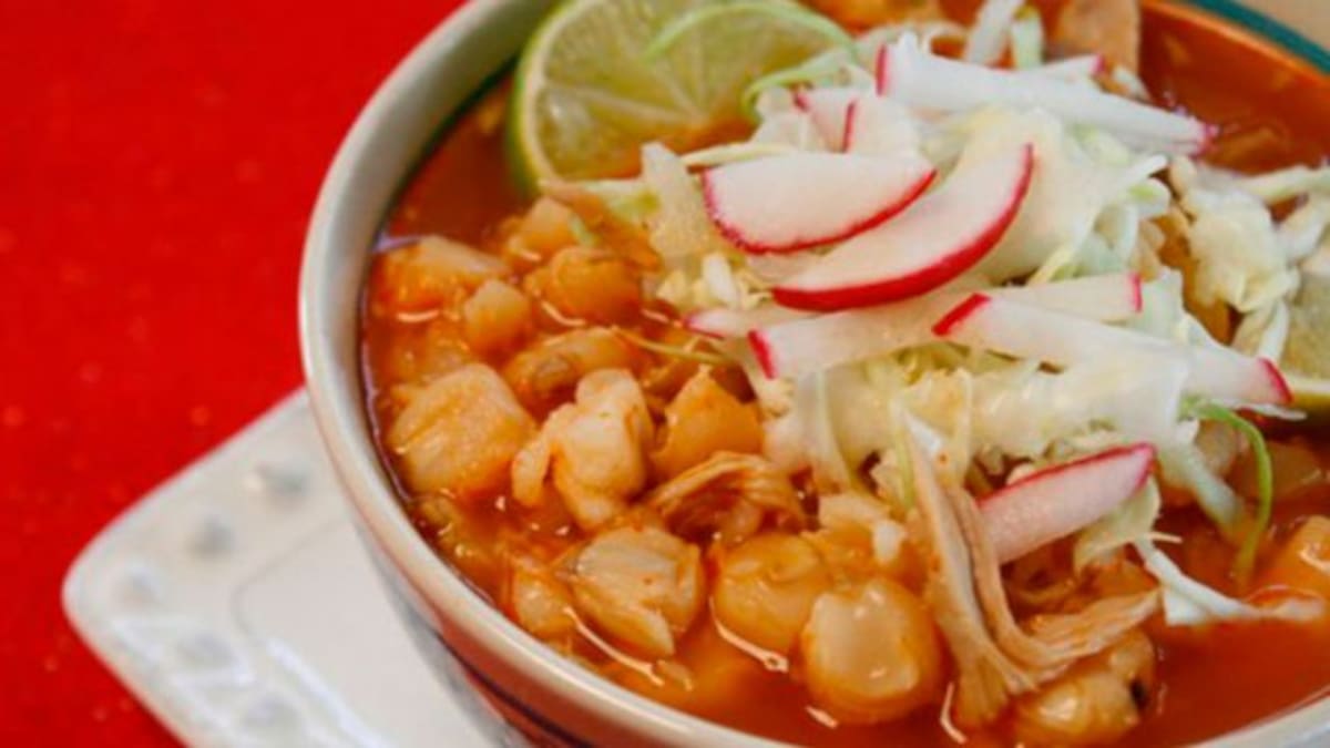 El pozole es una comida saludable y completa