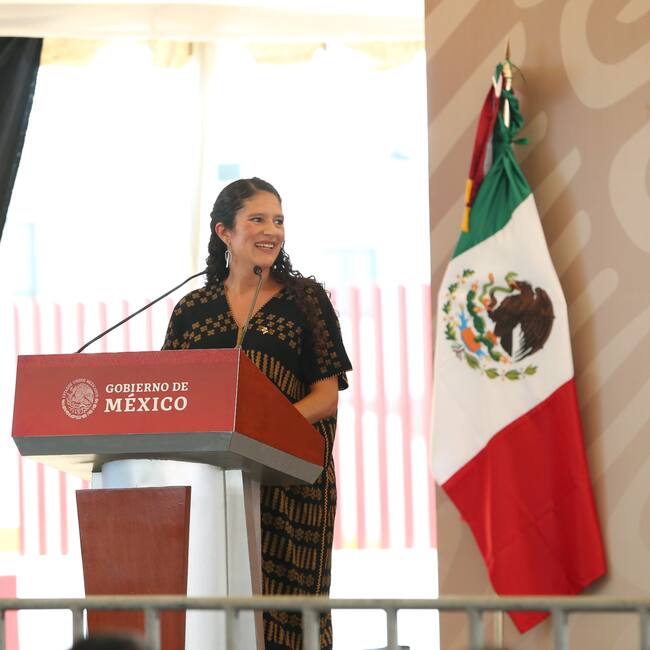 Bertha Alcalde, directora general