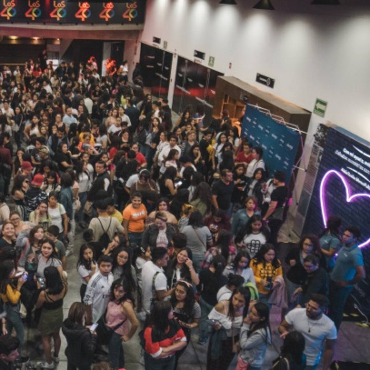 Así vivimos LOS40 Básico con causa #MásToallasMenosFaltas