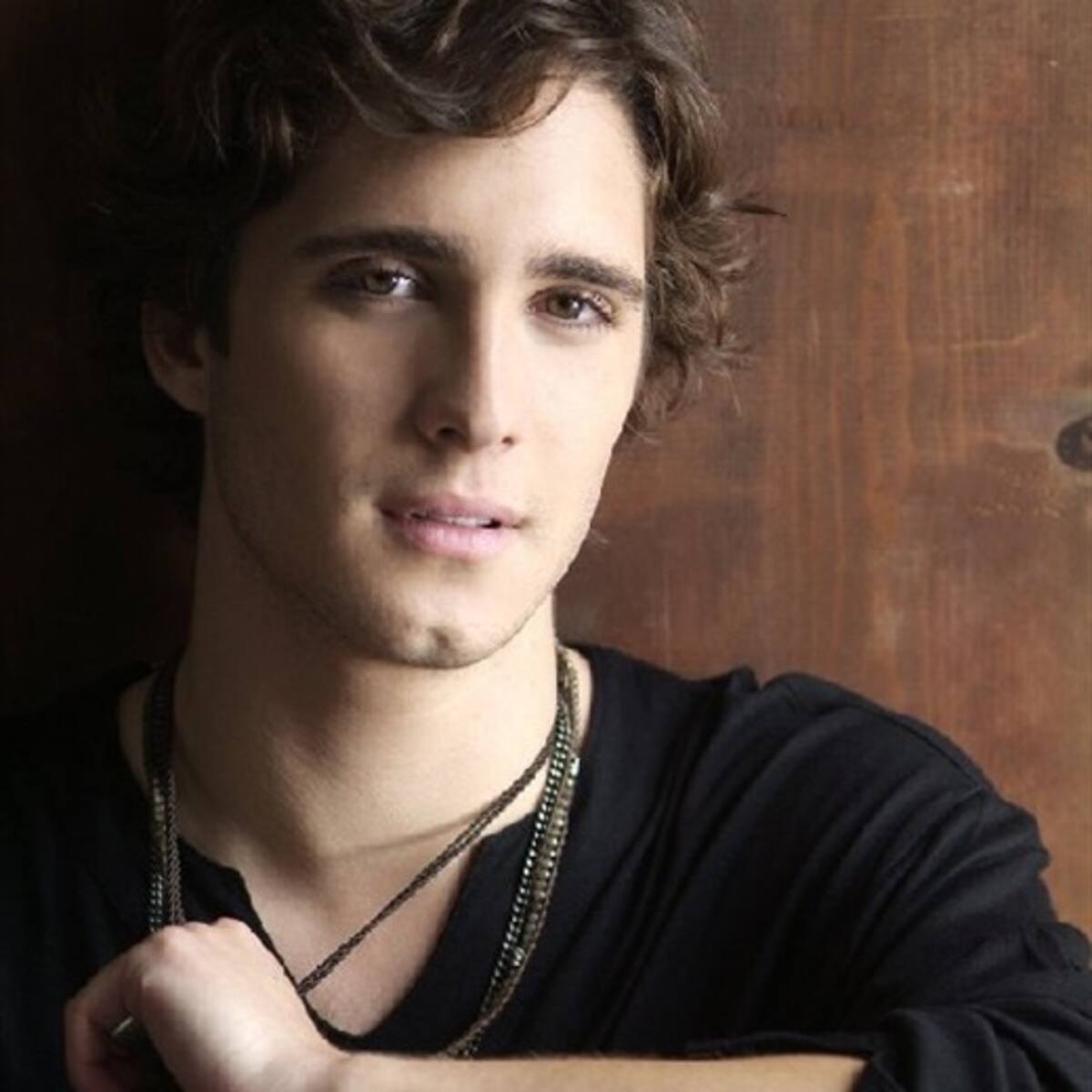Diego Boneta prepara disco