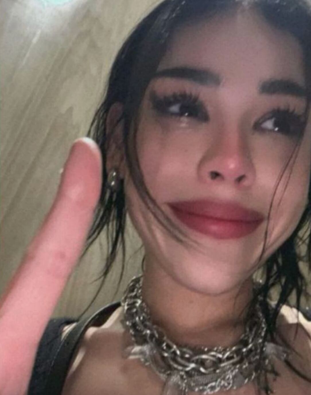 Danna Paola llorando