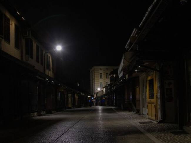 Proponen toque de queda en Gales para evitar violencia a la mujer