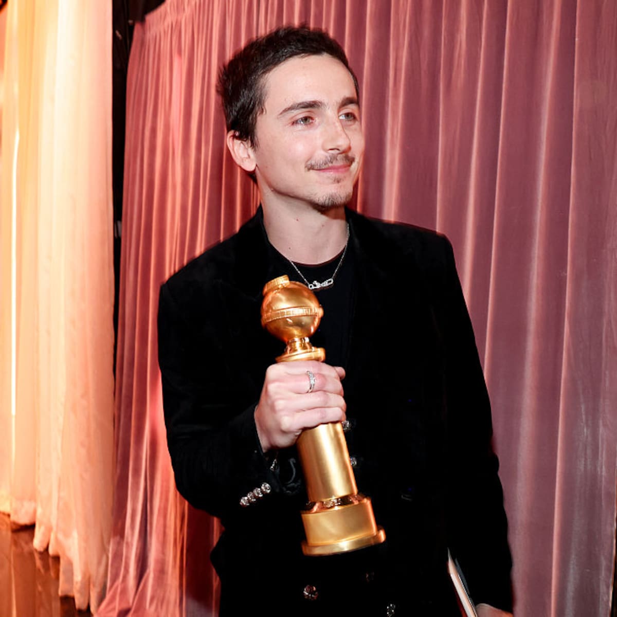 El paso a paso de cómo funciona una campaña de desprestigio en los Oscar y cómo éstos se estarían cumpliendo con Timothée Chalamet